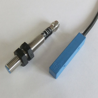 INS-beide-600x510