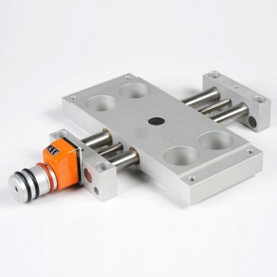 kreuztisch-basis-lang-lang-mit-mech-positionsanzeiger_kt7312-l-pa-600x6002